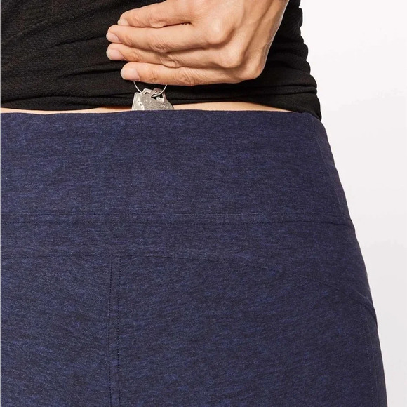 Lululemon Run On Jogger (28") Size 4 in Heathered Hero Blue / Black - Picture 3 of 14